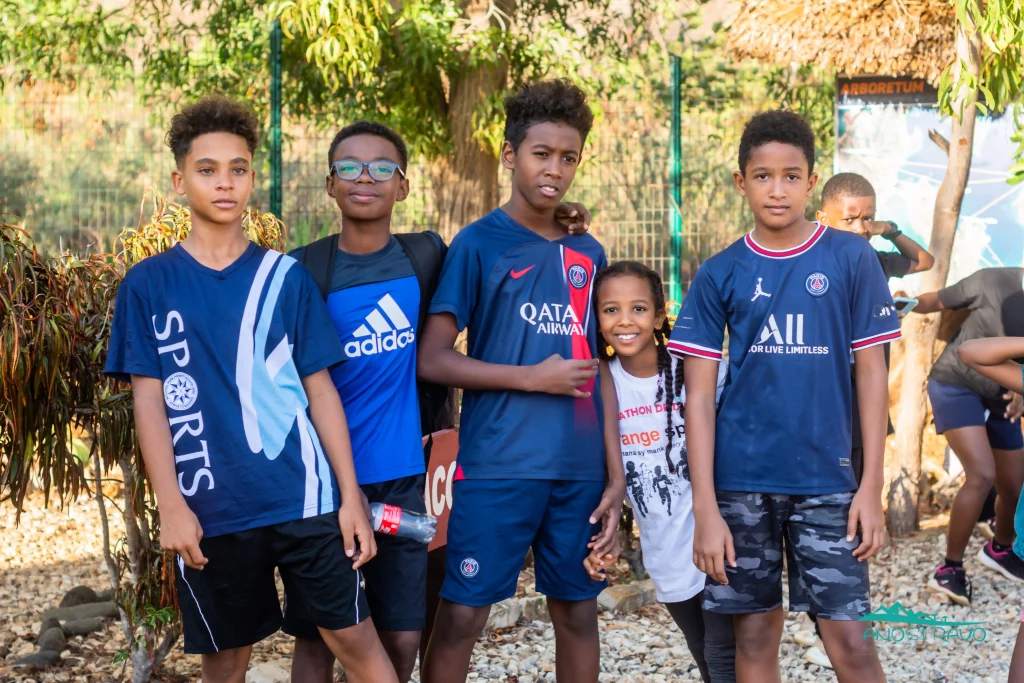 LOMAY BE HANIKY BONGO 2024 (17)-Montagne-des-Français-Anosiravo