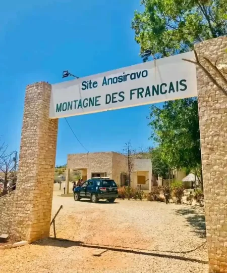 Entrer-Montagne-des-Français-Anosiravo